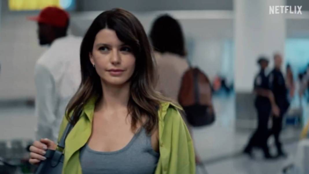 Kıvanç Tatlıtuğ ve Beren Saat'in filminden ilk fragman geldi! Yıllar sonra bir arada, ortalık resmen yıkılacak 1